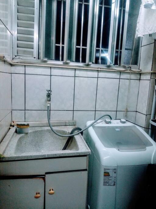 Quarto Com Ar Condicionado Em Apt Compartilhado E Estacionamento Gratis Apartamento Niterói Exterior foto