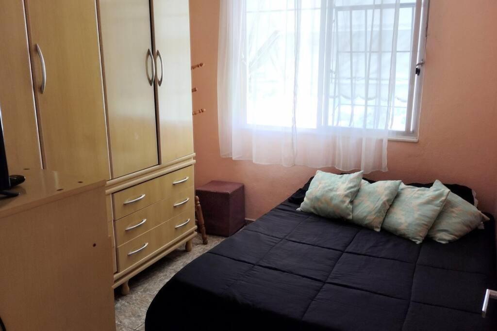 Quarto Com Ar Condicionado Em Apt Compartilhado E Estacionamento Gratis Apartamento Niterói Exterior foto